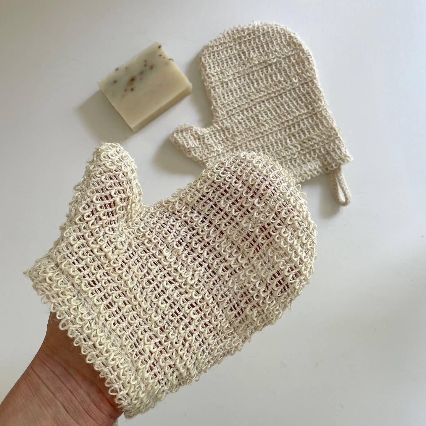 Natural Exfoliating Bath Glove